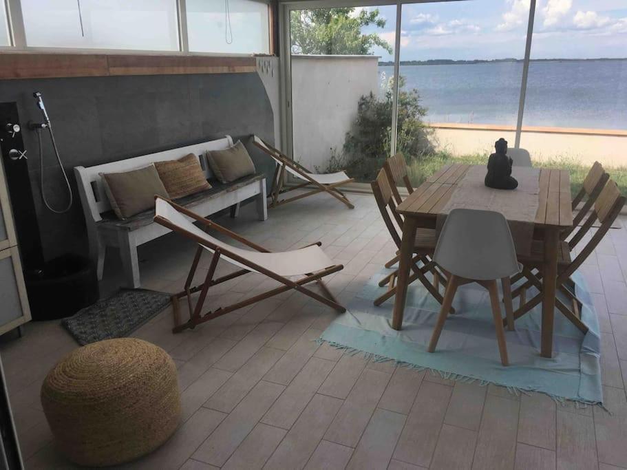 Villa Avec Spa & Vue Panomarique Sur L'Etang Pérols Exterior photo