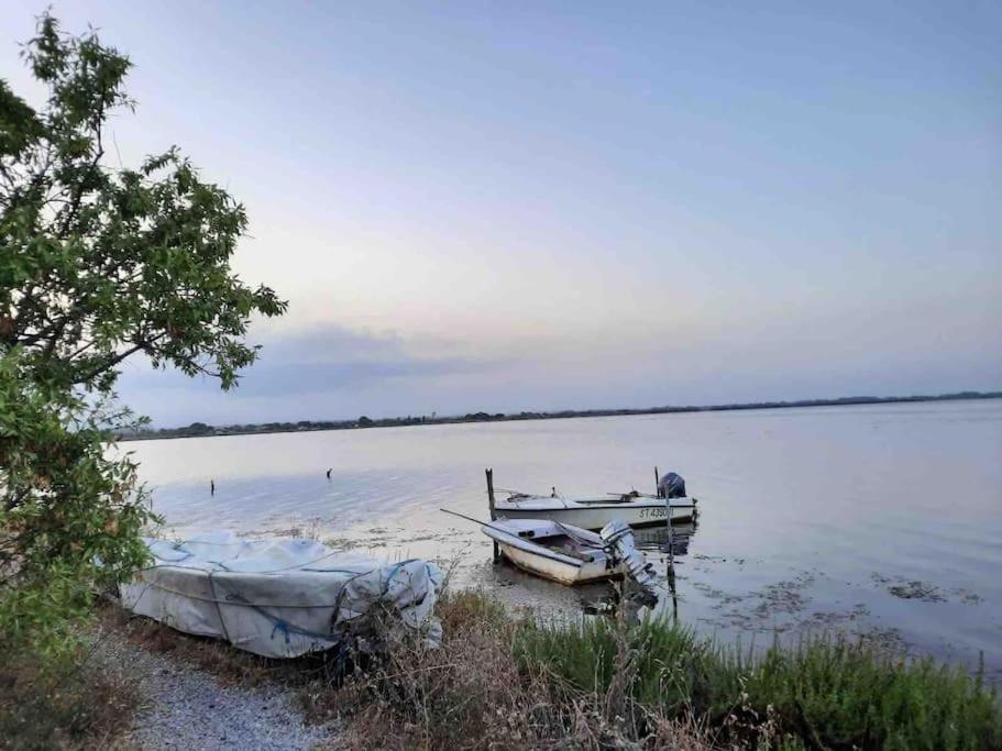 Villa Avec Spa & Vue Panomarique Sur L'Etang Pérols Exterior photo